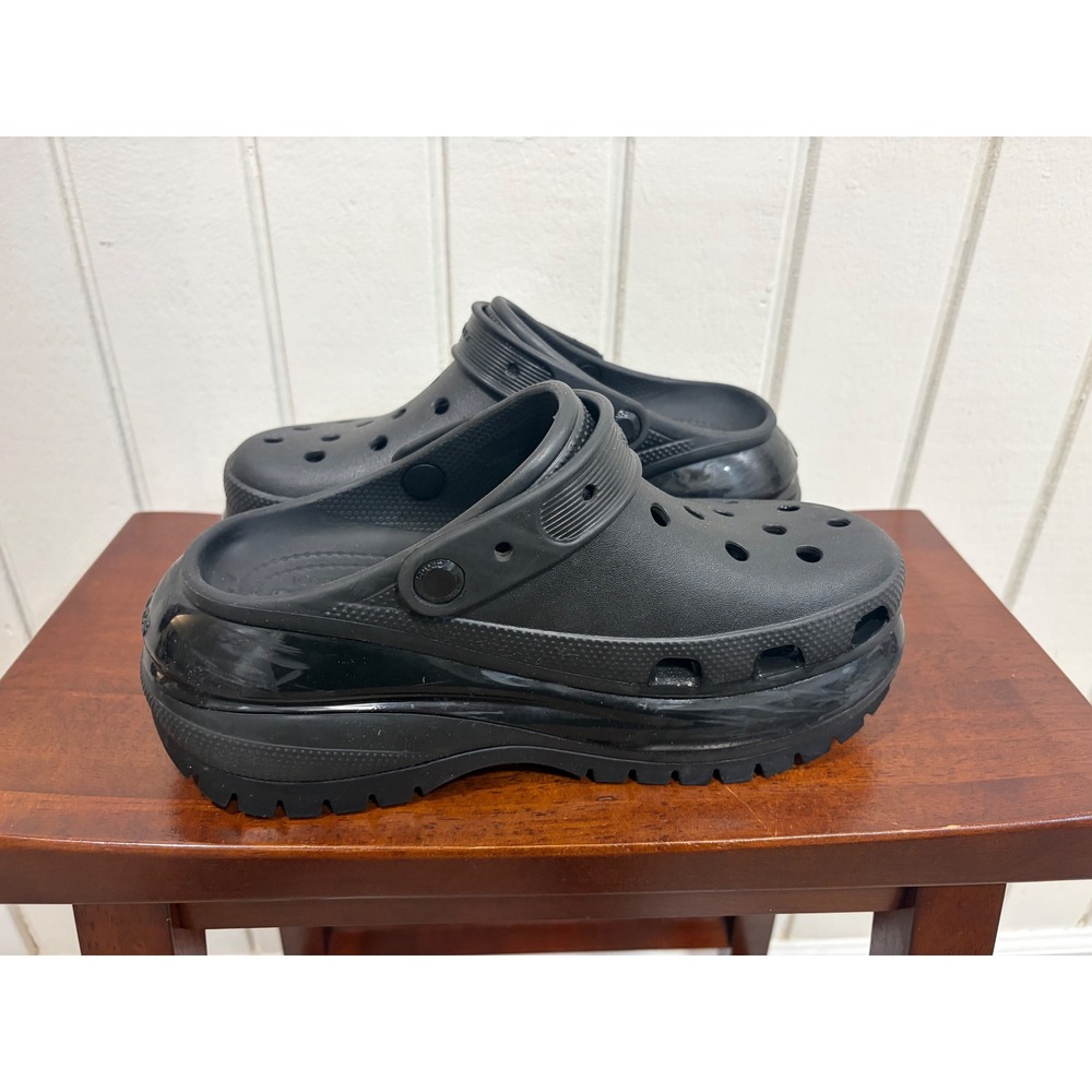 Crocs Mega Crush Clog Black Platform Lug Sole Shoes Womens Size 8 207988-001 - Picture 2 of 9